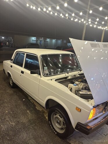 LADA (VAZ) 2107-5