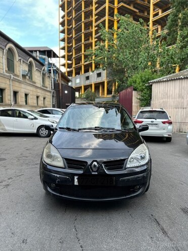 Renault Scenic-1