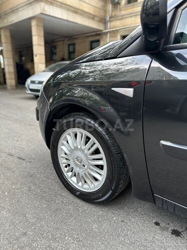 Renault Scenic-5
