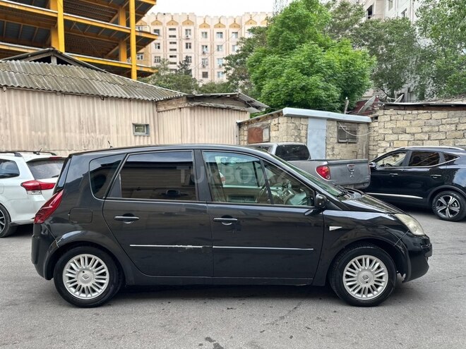 Renault Scenic-3