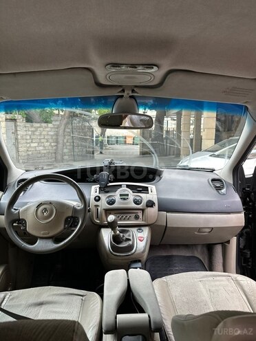 Renault Scenic-6