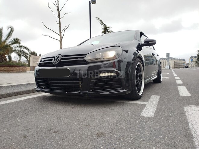 Volkswagen Golf R-8