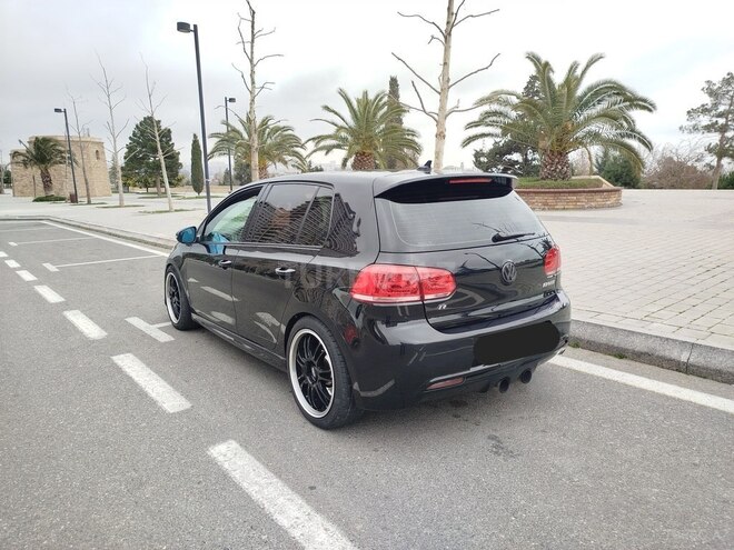 Volkswagen Golf R-6