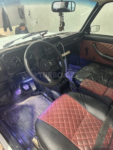 LADA (VAZ) 2107-2