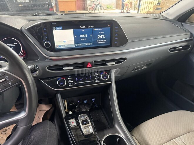 Hyundai Sonata-10