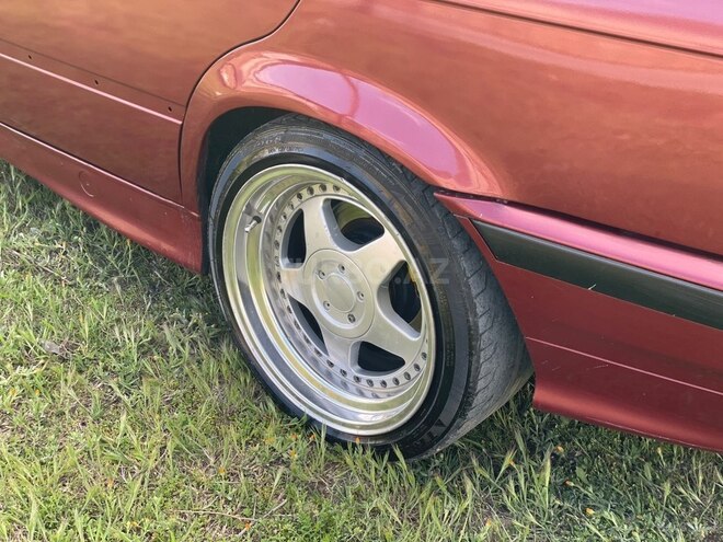 BMW 325-12