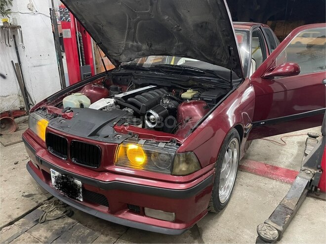 BMW 325-9