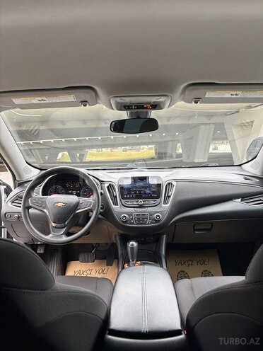Chevrolet Malibu-9