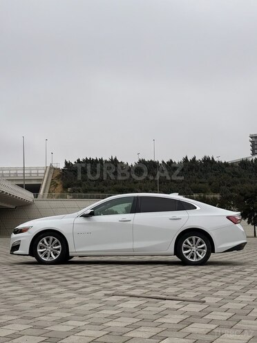 Chevrolet Malibu-5