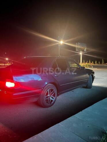 Mercedes E 200-20