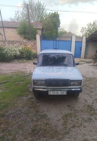 LADA (VAZ) 2107-1
