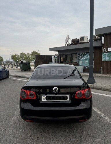 Volkswagen Jetta-2