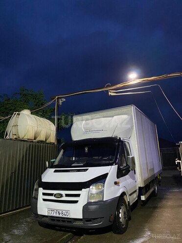 Ford Transit-3