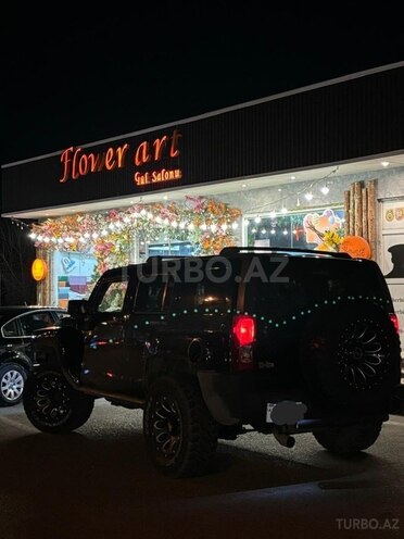 Hummer H3-5
