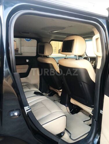 Hummer H3-8