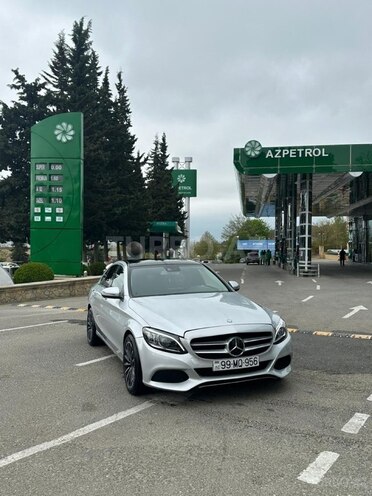 Mercedes C 300 4MATIC-1