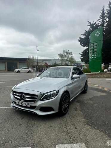 Mercedes C 300 4MATIC-3