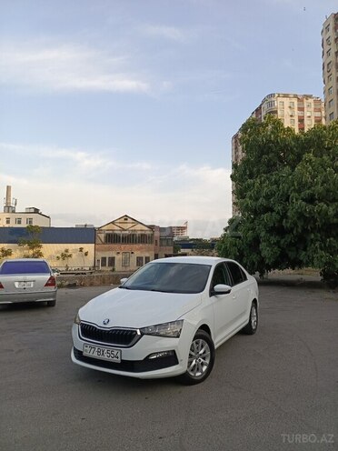 Skoda Rapid-2