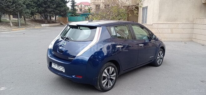 Nissan Leaf-6