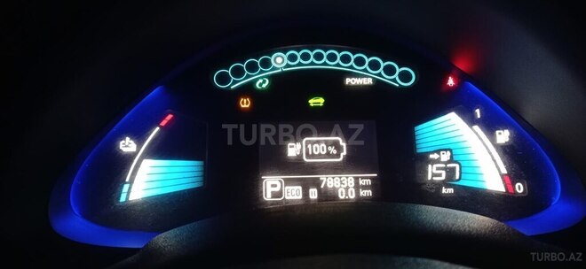 Nissan Leaf-9
