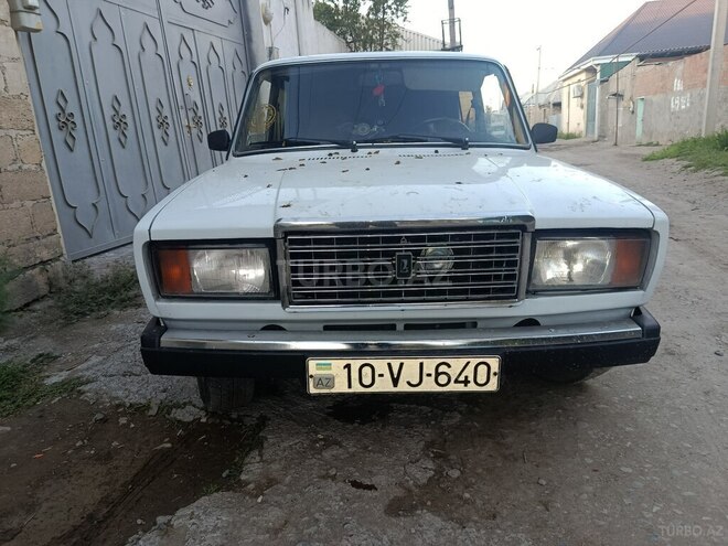 LADA (VAZ) 2107-1