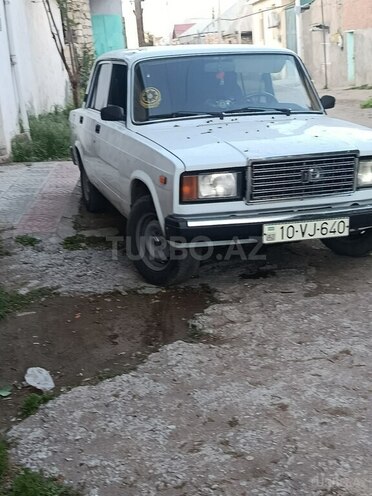 LADA (VAZ) 2107-2