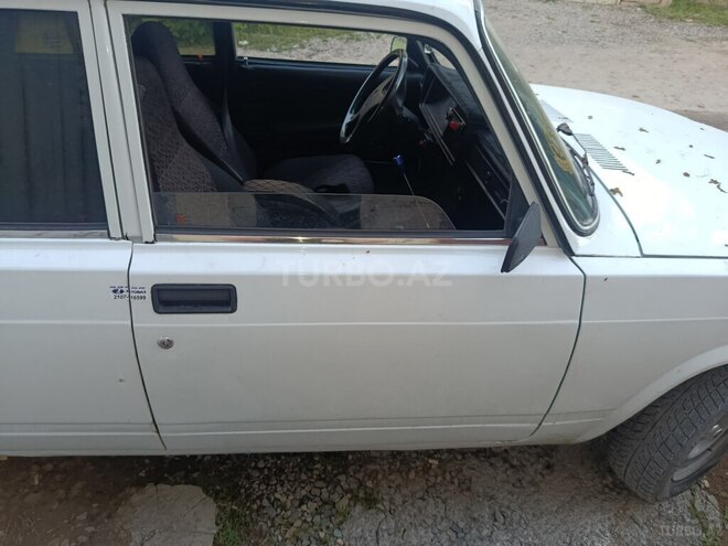 LADA (VAZ) 2107-9