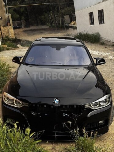 BMW 330-1