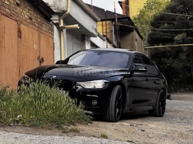 BMW 330-2