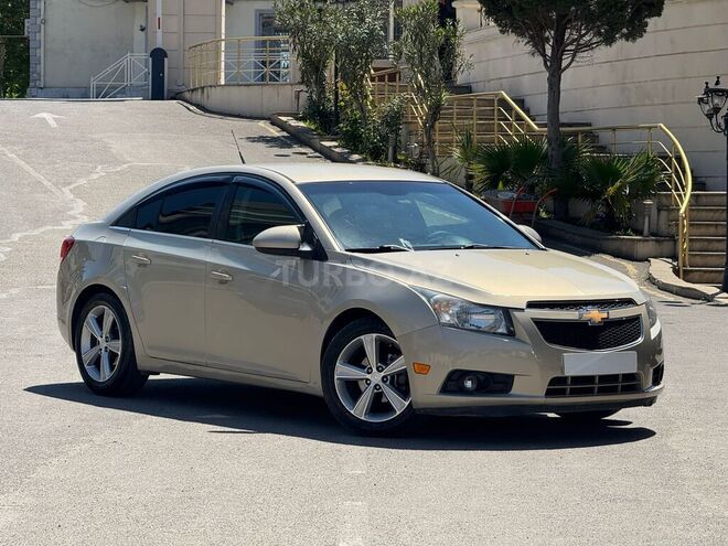 Chevrolet Cruze-1