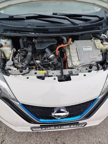 Nissan Note-4