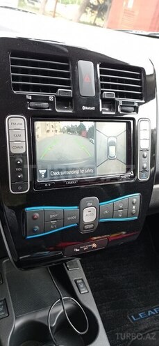 Nissan Leaf-12