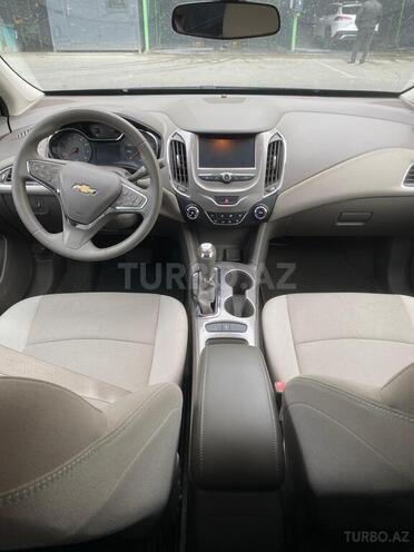 Chevrolet Cruze-9