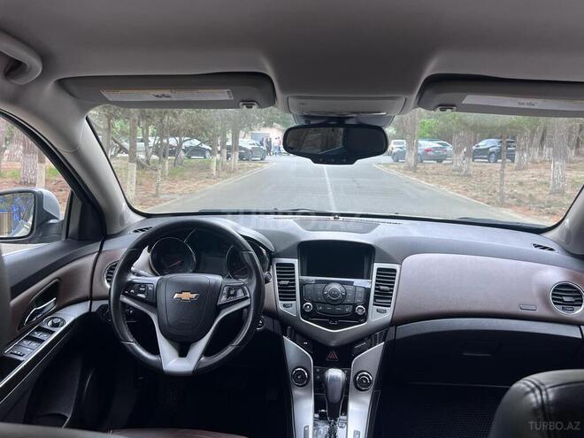 Chevrolet Cruze-13