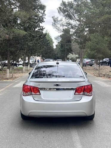 Chevrolet Cruze-5