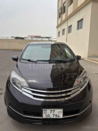 Nissan Note-2