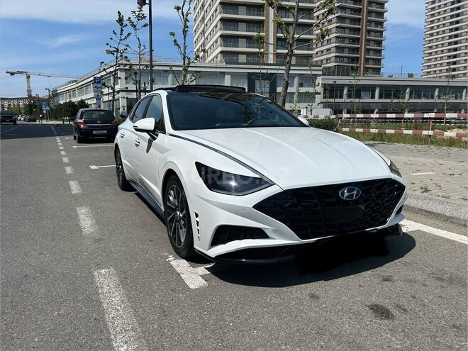 Hyundai Sonata-4