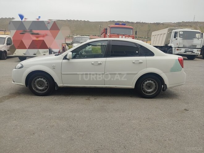 Daewoo Gentra-4