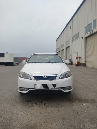 Daewoo Gentra-1
