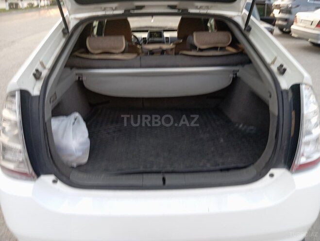 Toyota Prius-6