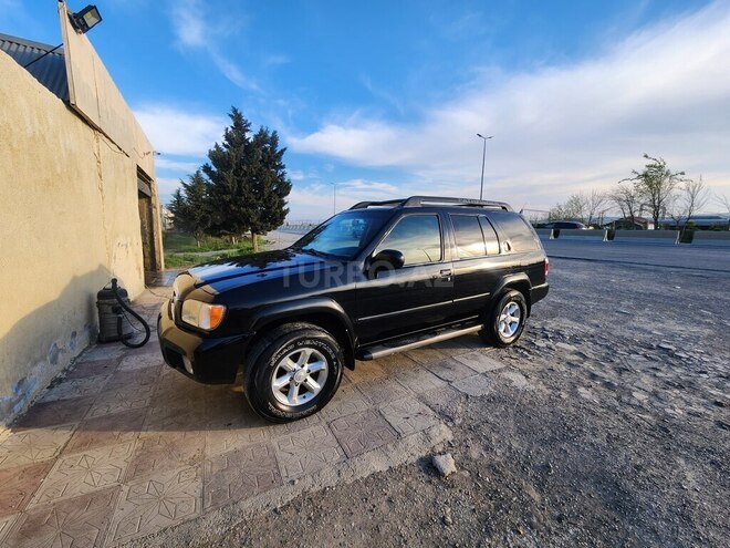 Nissan Pathfinder-8