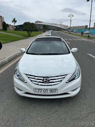Hyundai Sonata-8