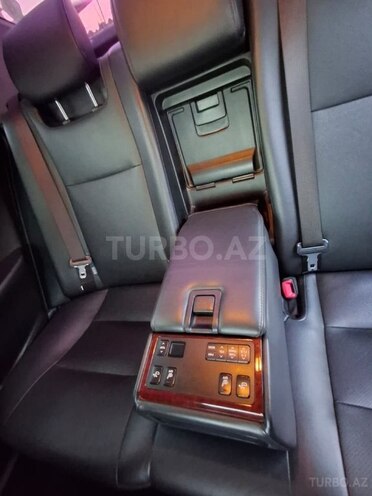 Toyota Camry-14
