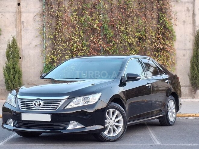 Toyota Camry-15