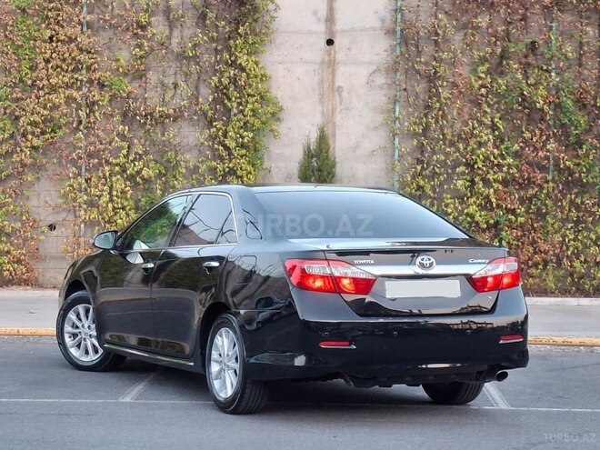 Toyota Camry-6