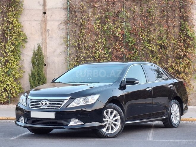Toyota Camry-1