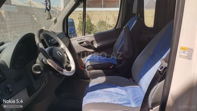 Volkswagen Crafter-5