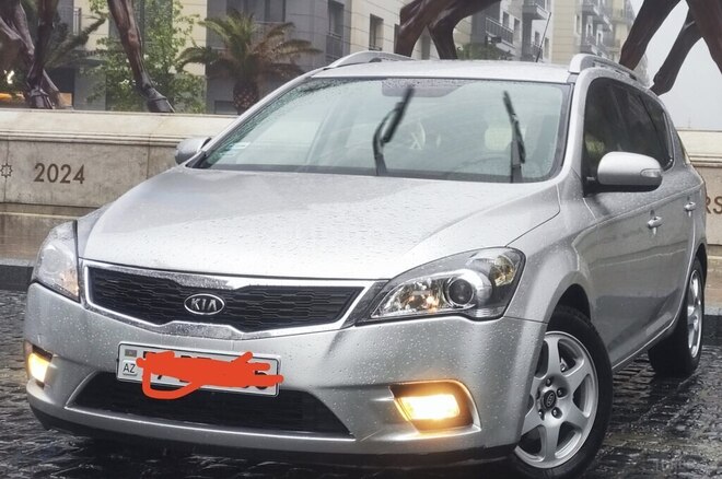 Kia Ceed SW-3