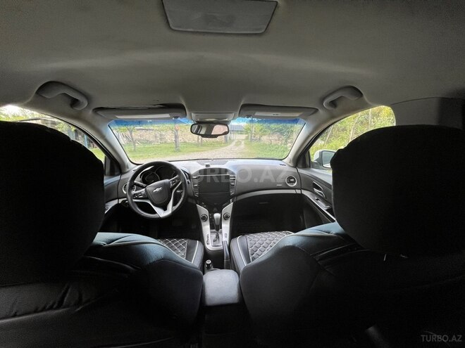 Chevrolet Cruze-9