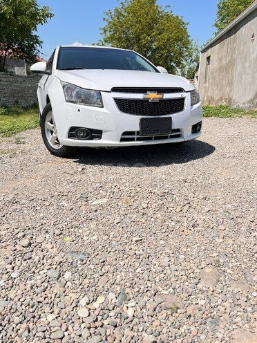 Chevrolet Cruze-1